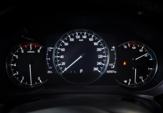 Подержанный автомобиль Mazda CX-9 2022 года (19 фото)
