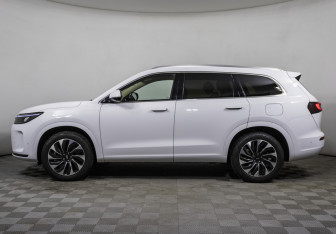 Подержанный автомобиль AITO M7 2023 года (8 фото)