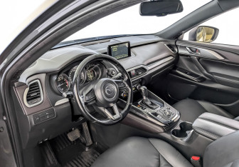 Подержанный автомобиль Mazda CX-9 2018 года (16 фото)