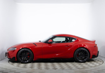 Подержанный автомобиль Toyota Supra 2019 года (8 фото)
