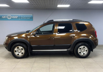 Подержанный автомобиль Renault Duster 2013 года (8 фото)