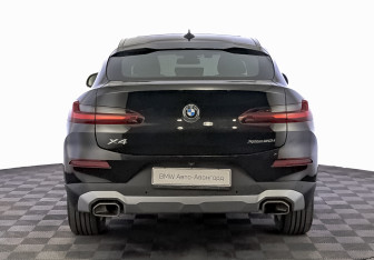 Подержанный автомобиль BMW X4 2022 года (6 фото)