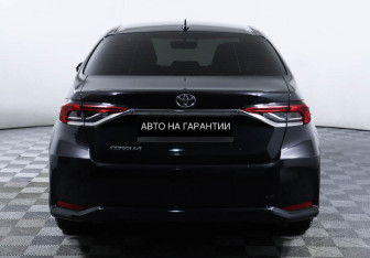 Подержанный автомобиль Toyota Corolla Sedan 2019 года (4 фото)
