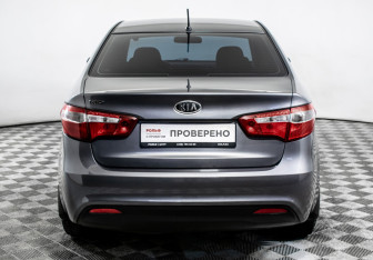 Подержанный автомобиль Kia Rio Sedan 2012 года (6 фото)