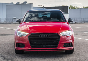 Подержанный автомобиль Audi A3 Sedan 2019 года (2 фото)