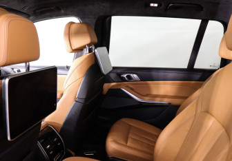 Подержанный автомобиль BMW X7 2019 года (13 фото)