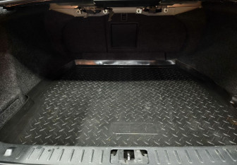 Подержанный автомобиль Volvo S80 2010 года (14 фото)