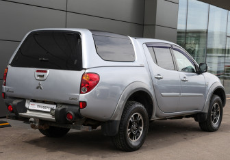 Подержанный автомобиль Mitsubishi L200 2011 года (5 фото)