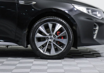 Подержанный автомобиль Kia Optima Sedan 2017 года (5 фото)