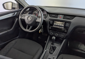Подержанный автомобиль Skoda Octavia Liftback 2018 года (26 фото)