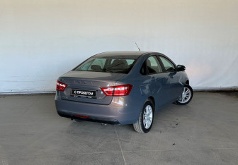 Подержанный автомобиль LADA (ВАЗ) Vesta Sedan 2017 года (6 фото)