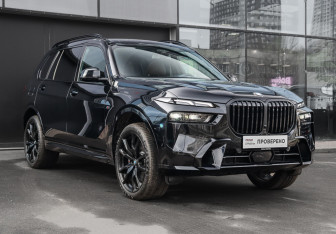 Новый BMW X7 2024 (3 фото)