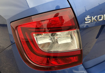 Подержанный автомобиль Skoda Rapid Liftback 2018 года (23 фото)