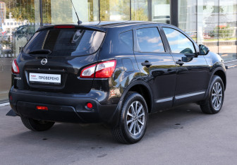 Подержанный автомобиль Nissan Qashqai 2013 года (5 фото)
