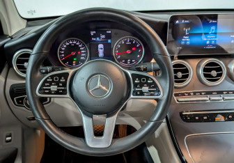 Подержанный автомобиль Mercedes-Benz GLC Coupe 2019 года (22 фото)
