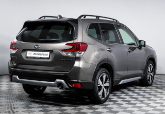Подержанный автомобиль Subaru Forester Suv 2020 года (5 фото)