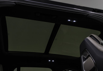Подержанный автомобиль Lynk&Co 09 2023 года (30 фото)