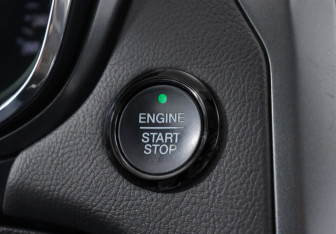 Подержанный автомобиль Ford Mondeo Sedan 2016 года (15 фото)