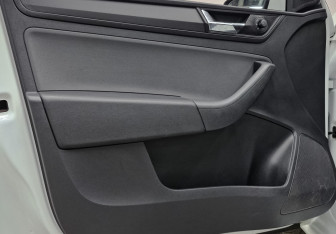 Подержанный автомобиль Skoda Rapid Liftback 2019 года (19 фото)