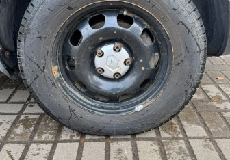 Подержанный автомобиль Renault Duster 2013 года (13 фото)