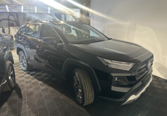 Новый Toyota RAV4 2025 (3 фото)