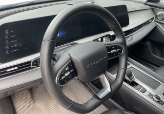 Подержанный автомобиль Chery Arrizo 8 2023 года (14 фото)