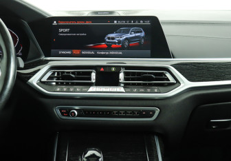 Подержанный автомобиль BMW X7 2020 года (14 фото)