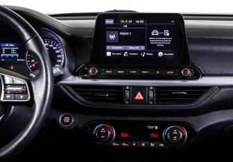 Подержанный автомобиль Kia Cerato Sedan 2022 года (14 фото)