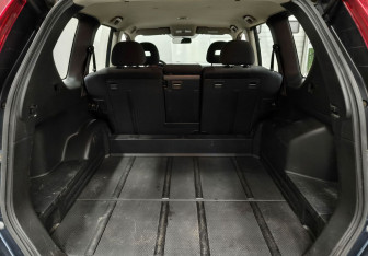 Подержанный автомобиль Nissan X-Trail 2012 года (13 фото)