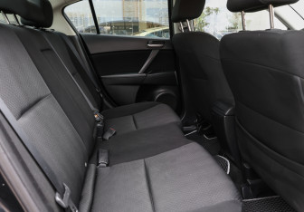 Подержанный автомобиль Mazda 3 Sedan 2009 года (9 фото)