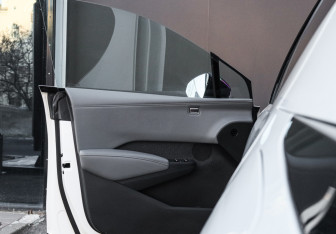 Подержанный автомобиль Zeekr X 2023 года (23 фото)