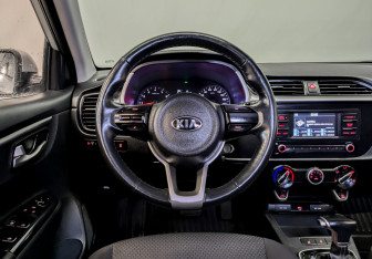 Подержанный автомобиль Kia Rio Hatchback 2021 года (20 фото)