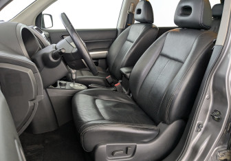 Подержанный автомобиль Nissan X-Trail 2010 года (18 фото)