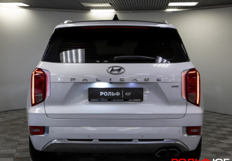 Подержанный автомобиль Hyundai Palisade 2021 года (35 фото)