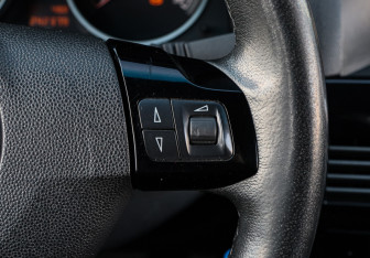 Подержанный автомобиль Opel Astra Hatchback 2007 года (14 фото)