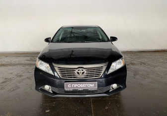 Подержанный автомобиль Toyota Camry Sedan 2014 года (2 фото)