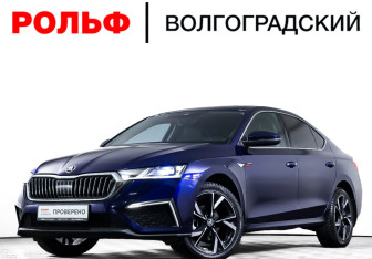 Подержанный автомобиль Skoda Octavia Liftback 2021 года (26 фото)