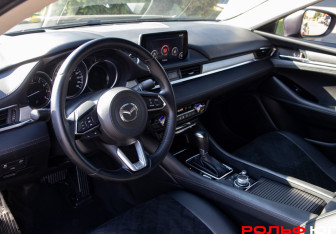 Подержанный автомобиль Mazda 6 Sedan 2019 года (10 фото)