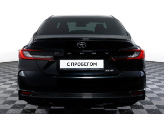 Новый Toyota Camry Sedan 2024 (6 фото)