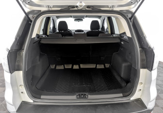 Подержанный автомобиль Ford Kuga 2018 года (10 фото)