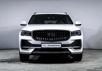 Подержанный автомобиль Geely Monjaro 2024 года (2 фото)