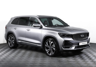 Подержанный автомобиль Geely Monjaro 2024 года (3 фото)