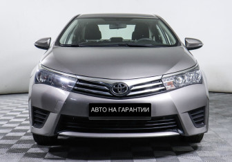 Подержанный автомобиль Toyota Corolla Sedan 2013 года (2 фото)