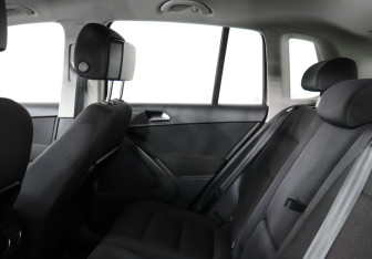 Подержанный автомобиль Volkswagen Tiguan 2015 года (12 фото)
