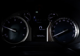 Подержанный автомобиль Toyota Land Cruiser Prado 2021 года (11 фото)