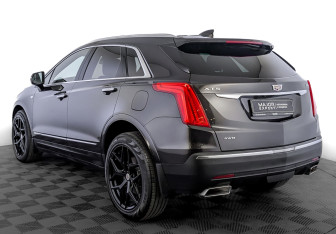 Подержанный автомобиль Cadillac XT5 2018 года (7 фото)