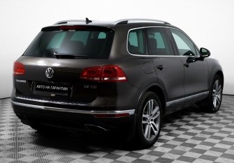 Подержанный автомобиль Volkswagen Touareg 2017 года (3 фото)