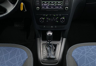 Подержанный автомобиль Skoda Yeti 2013 года (13 фото)