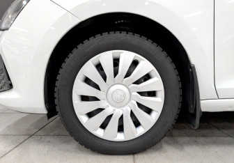 Подержанный автомобиль Skoda Rapid Liftback 2021 года (18 фото)