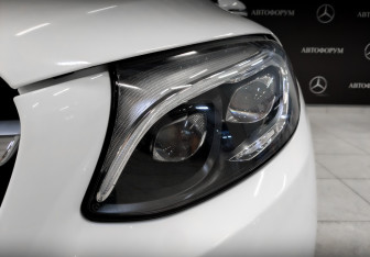 Подержанный автомобиль Mercedes-Benz GLC Coupe 2017 года (17 фото)